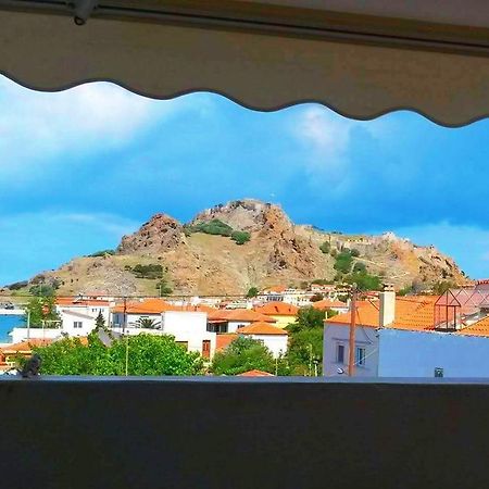 Kostas Studios Apartments - Ενοικιαζόμενα Δωμάτια Με Κουζινάκι Mírina Kültér fotó