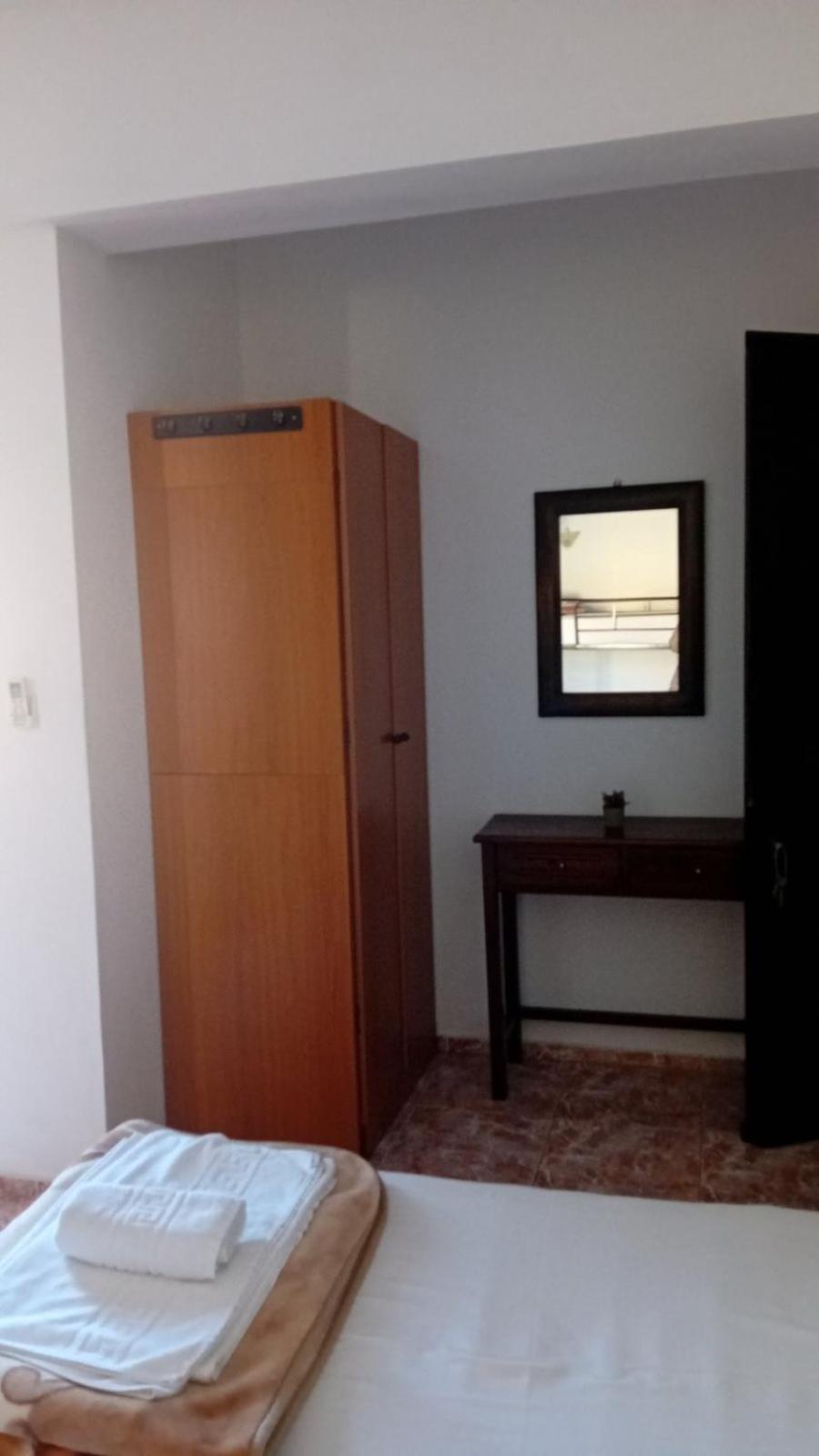 Kostas Studios Apartments - Ενοικιαζόμενα Δωμάτια Με Κουζινάκι Mírina Kültér fotó