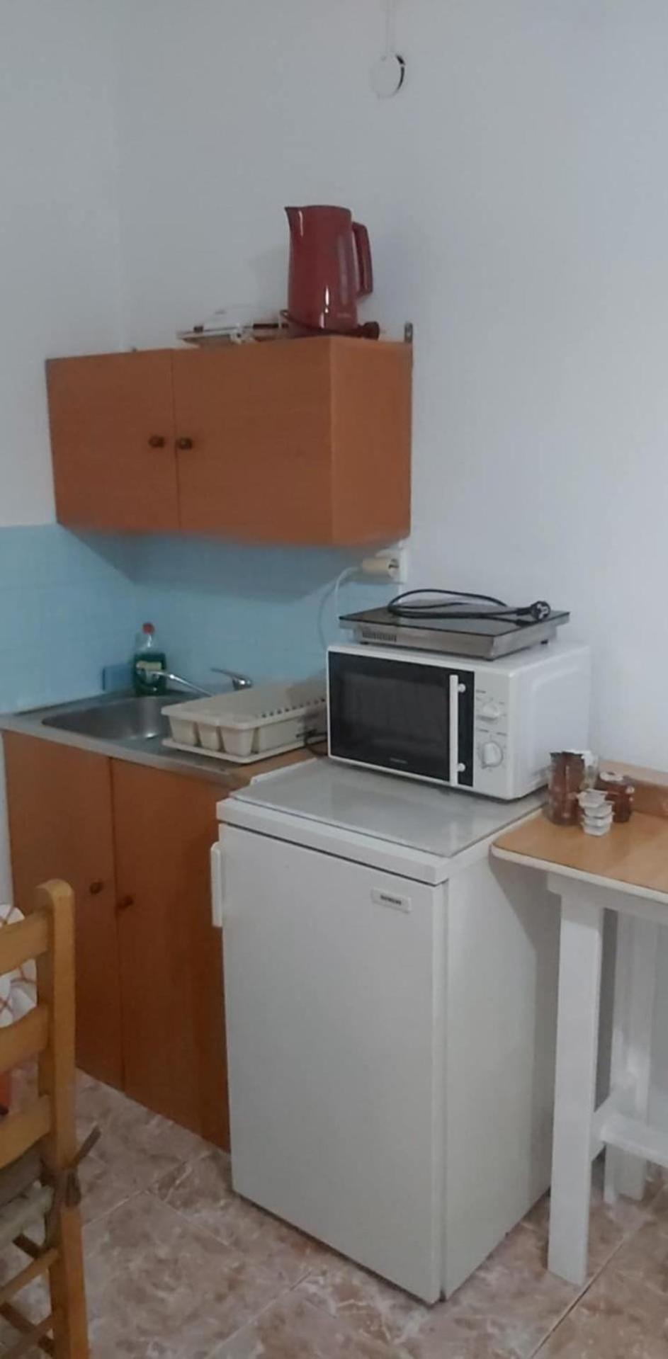 Kostas Studios Apartments - Ενοικιαζόμενα Δωμάτια Με Κουζινάκι Mírina Kültér fotó